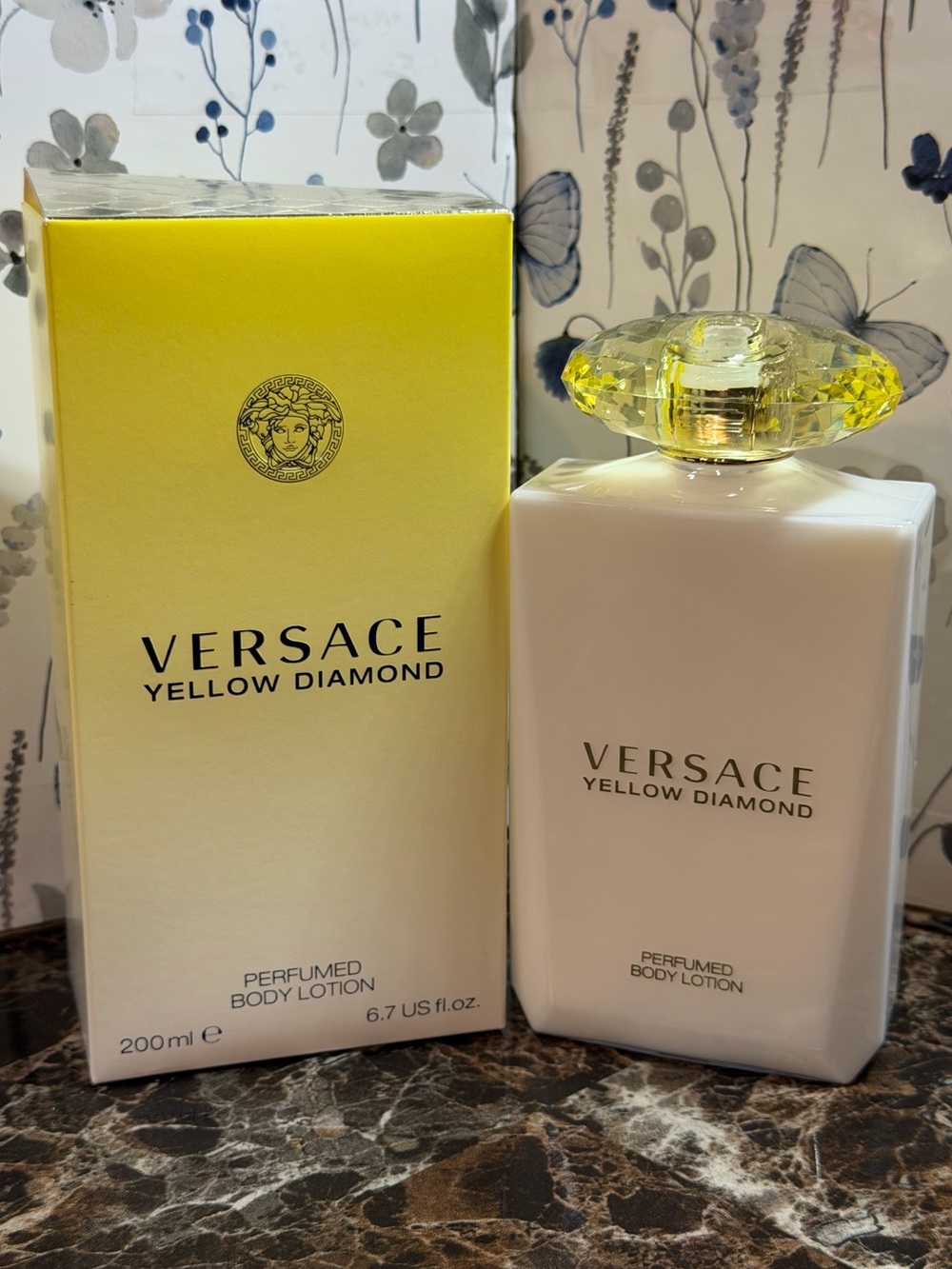 Versace Yellow Diamond Perfumed Body Lotion 6.7oz